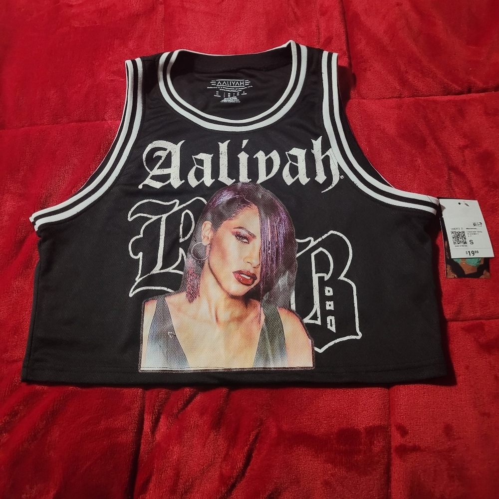 Aaliyah tshirt - Picture 2 of 4